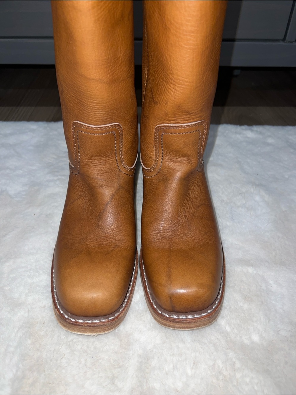 Frye Campus Boots in Saddle Brown Cognac Leather - WORN ONCE excellent preowned - Picture 5 of 12